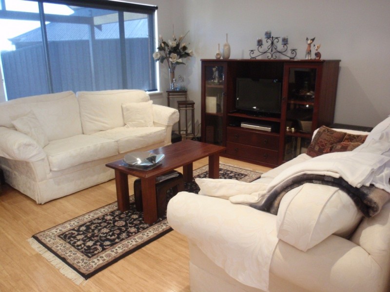 13/4 McDermott Avenue, Wandina WA 6530