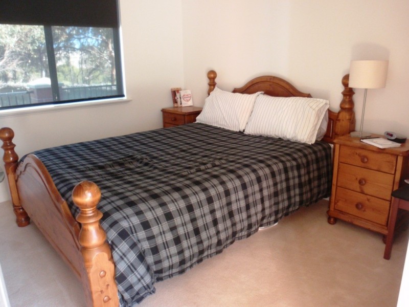 13/4 McDermott Avenue, Wandina WA 6530