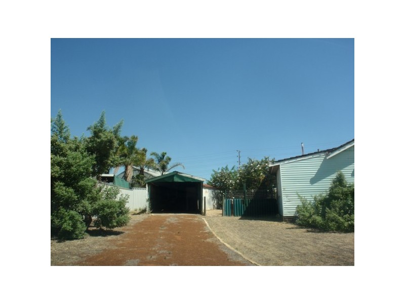 51 Phelps Street, Wonthella WA 6530
