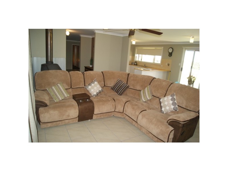 56 Calder Place, Waggrakine WA 6530