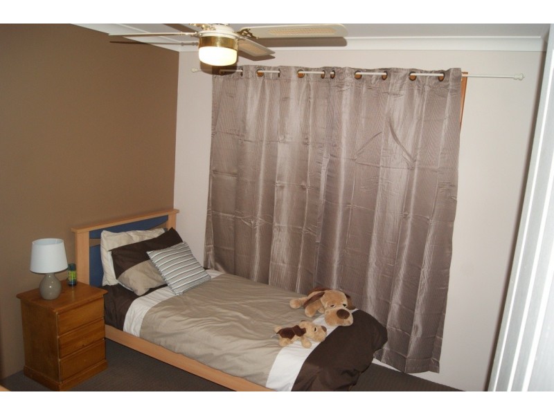 56 Calder Place, Waggrakine WA 6530