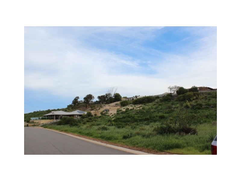 60 Stillwater Ave, Drummond Cove WA 6532