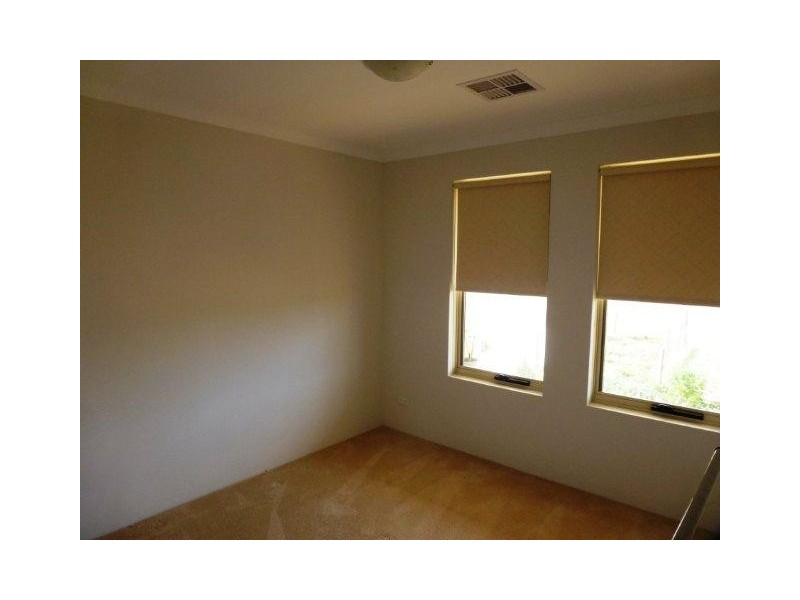 19 Calder Place, Waggrakine WA 6530