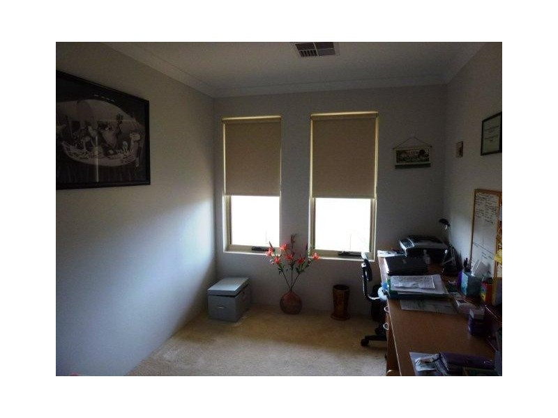 19 Calder Place, Waggrakine WA 6530