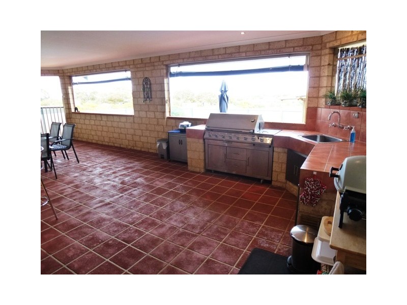 19 Calder Place, Waggrakine WA 6530