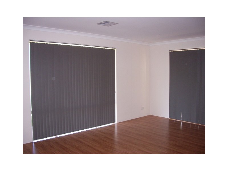 14 Coveside Way, Drummond Cove WA 6532