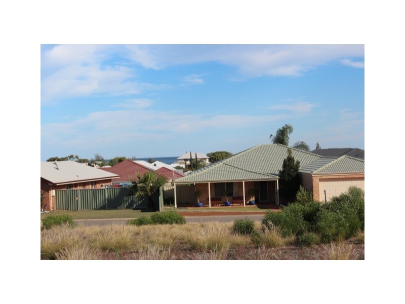 35 Quayside Vista, Drummond Cove WA 6532