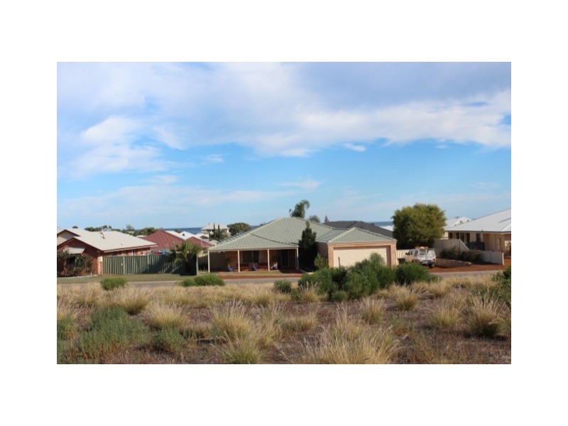 35 Quayside Vista, Drummond Cove WA 6532