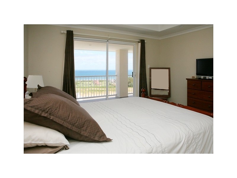 9 Old Acres Court, Wandina WA 6530