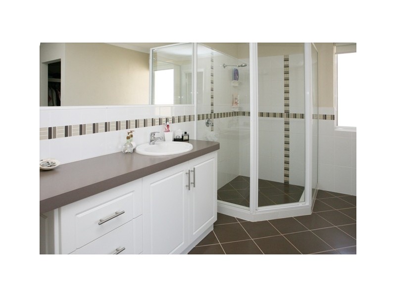 9 Old Acres Court, Wandina WA 6530