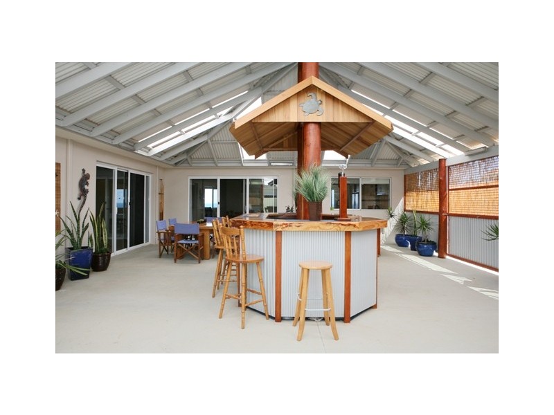 9 Old Acres Court, Wandina WA 6530