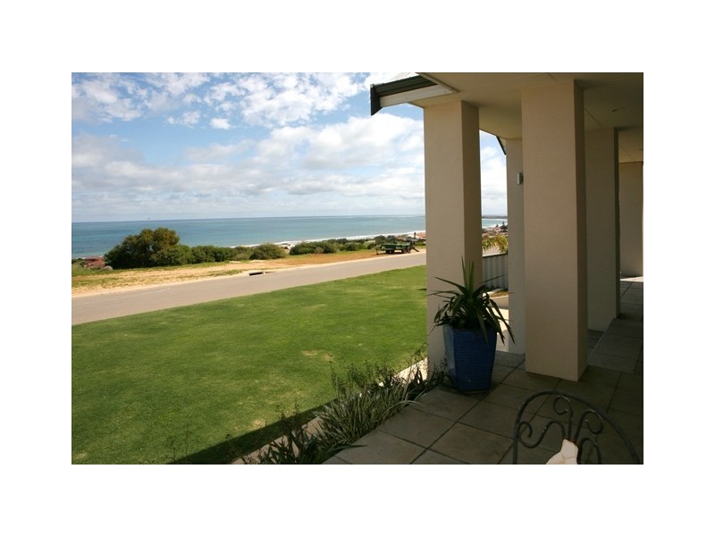 9 Old Acres Court, Wandina WA 6530