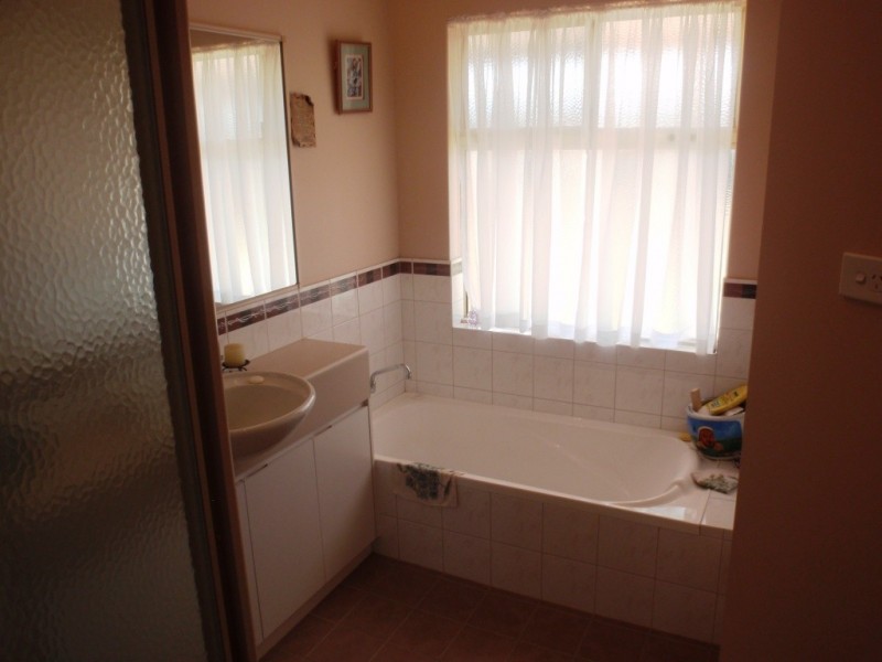 1 Brockman Close, Moresby WA 6530