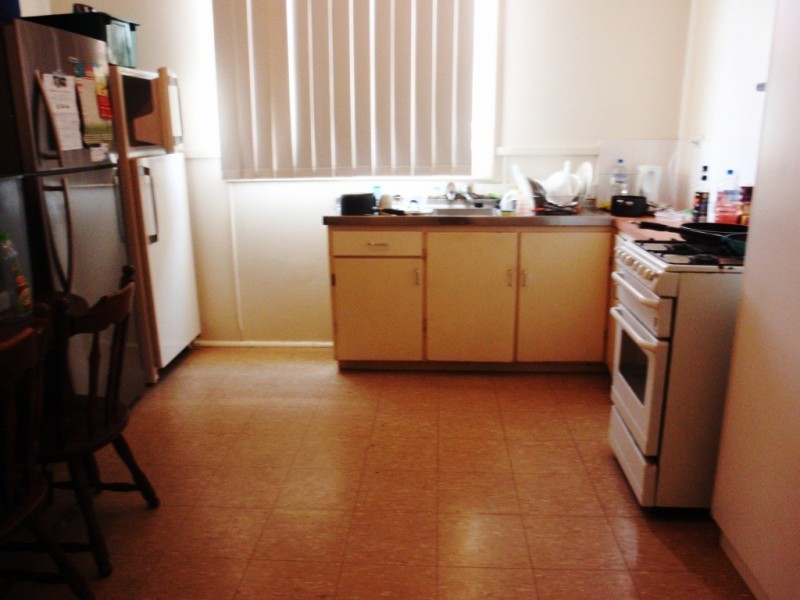 14 Whitfield Street, Beachlands WA 6530