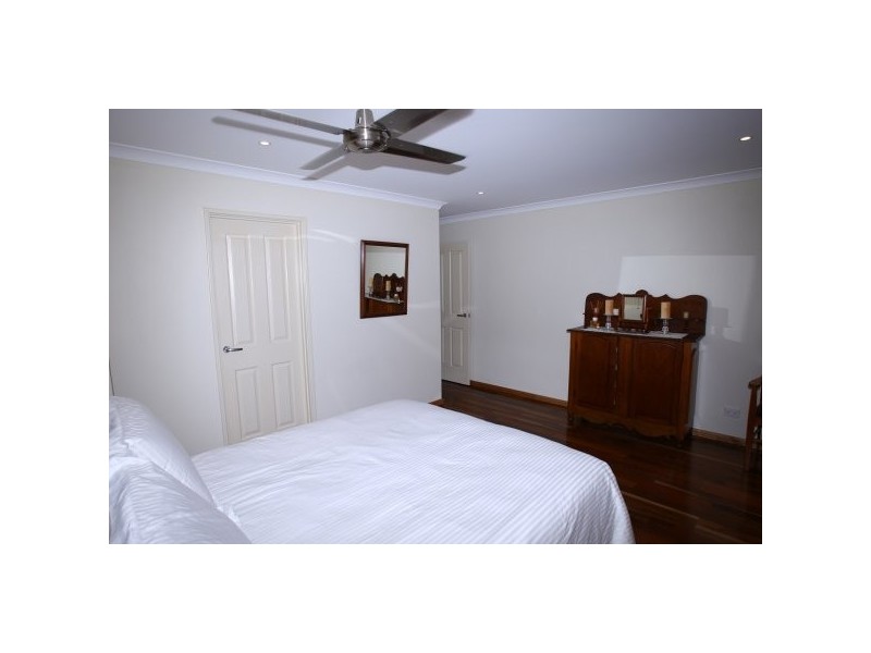 8 Derna Parade, Wandina WA 6530