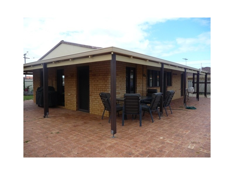 9 Thames Drive, Cape Burney WA 6532