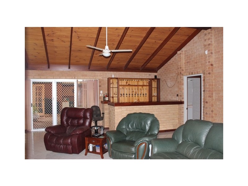 628 Chapman Road, Glenfield WA 6532