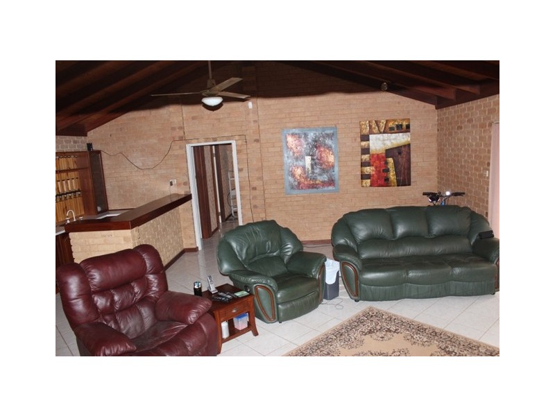 628 Chapman Road, Glenfield WA 6532