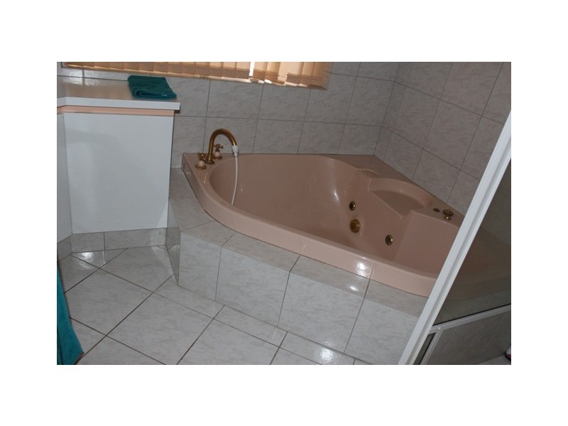 628 Chapman Road, Glenfield WA 6532