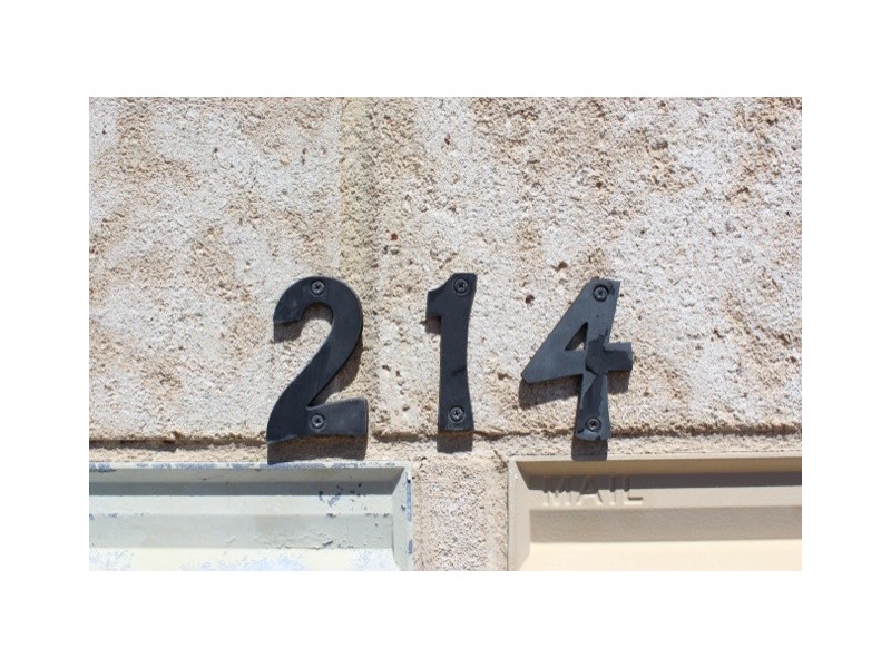 214a Fifth Street, Wonthella WA 6530