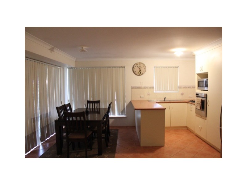 214a Fifth Street, Wonthella WA 6530