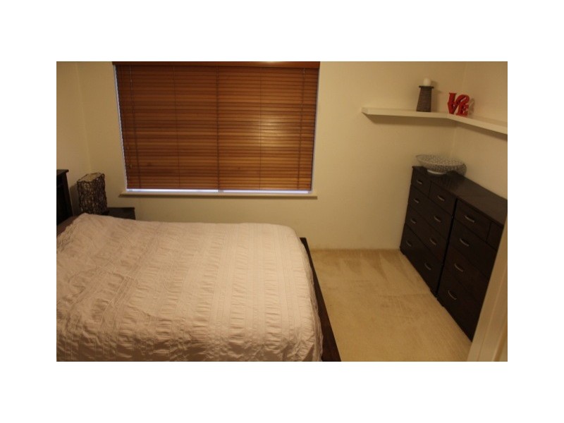 214a Fifth Street, Wonthella WA 6530