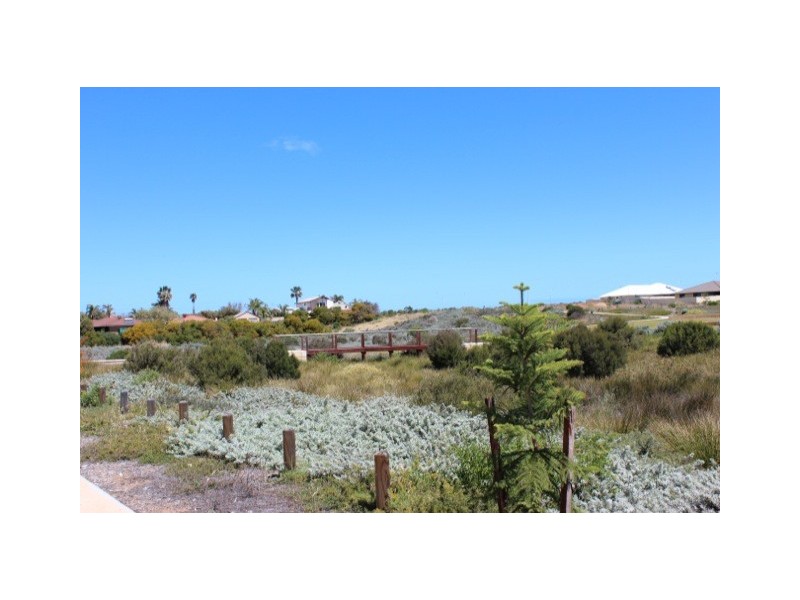 5 Lagoon Entrance, Sunset Beach WA 6530