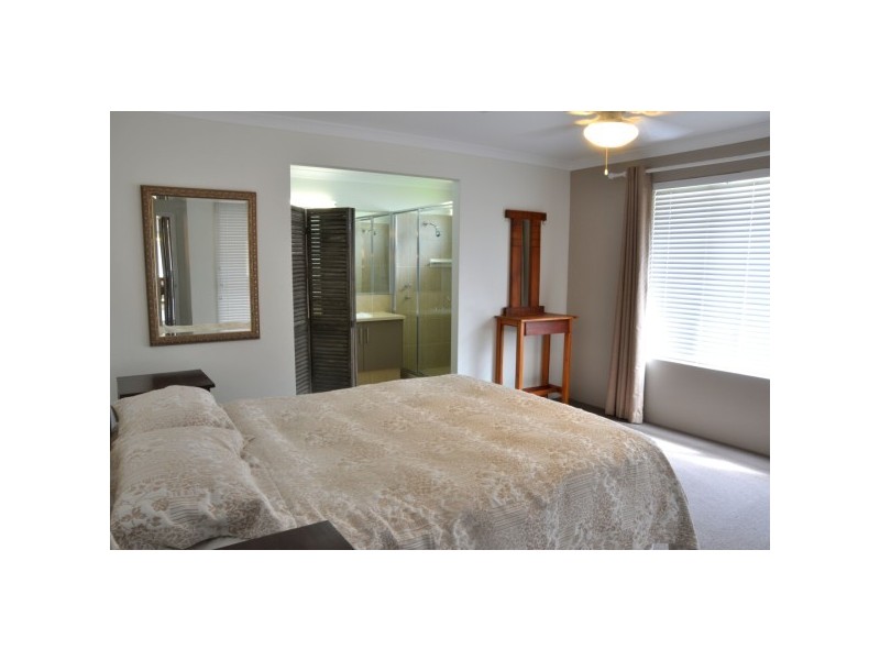 12 Spindrift Vista, Glenfield WA 6532