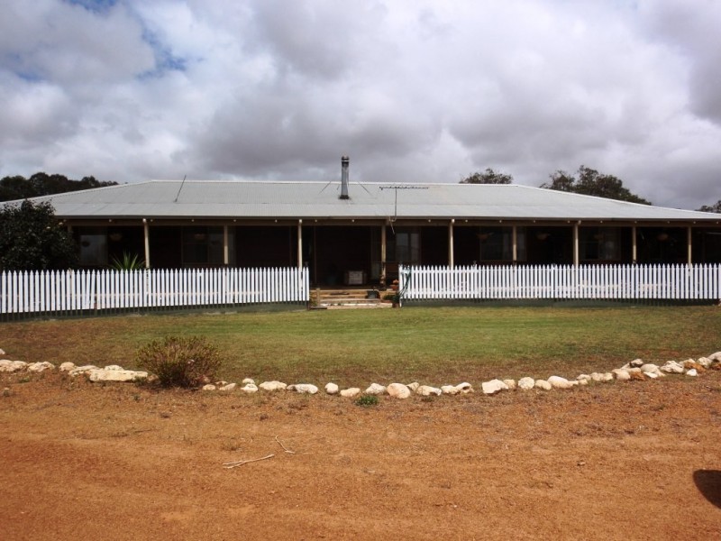 373 Greenough Road, Walkaway WA 6528