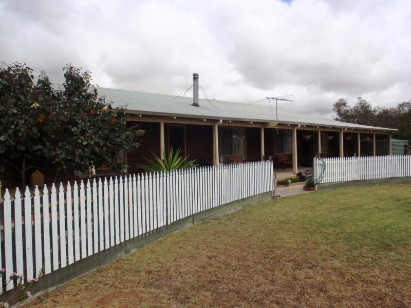 373 Greenough Road, Walkaway WA 6528