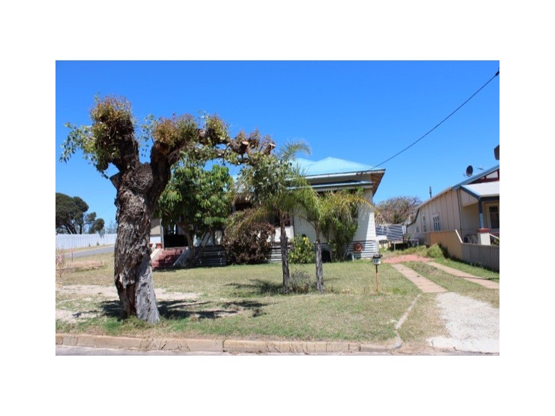 177 Shenton Street, Beachlands WA 6530