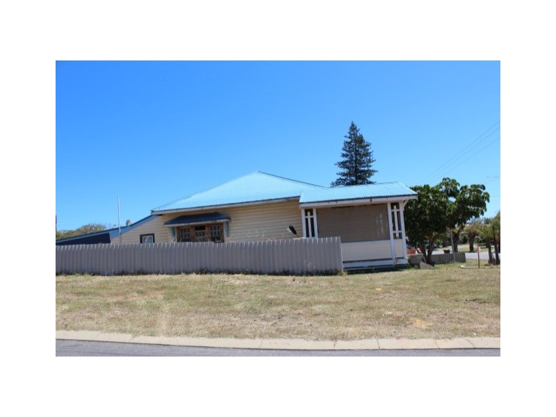 177 Shenton Street, Beachlands WA 6530