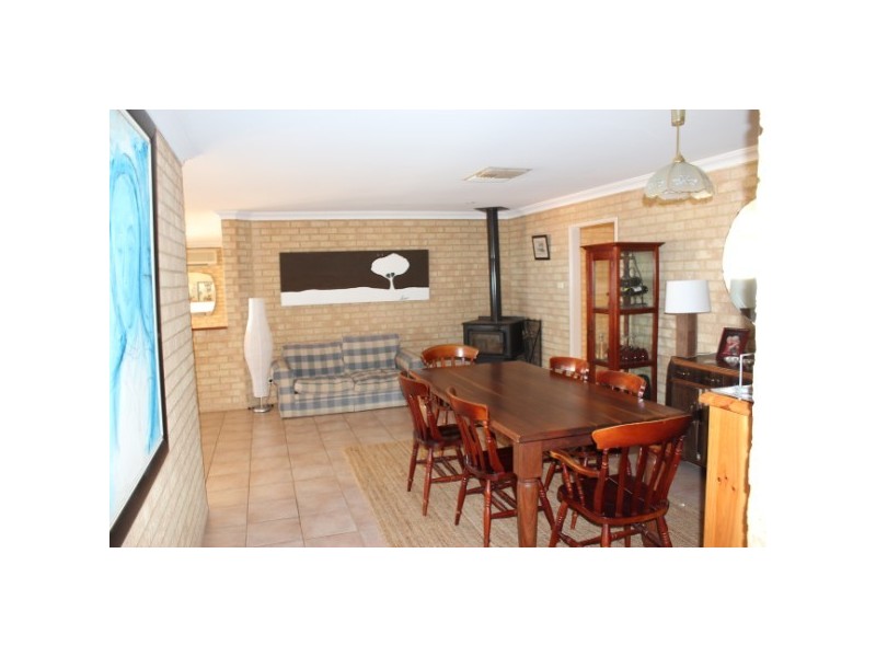 11 Pelican Rise, Wandina WA 6530