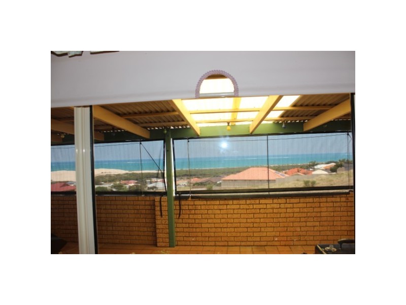 11 Pelican Rise, Wandina WA 6530