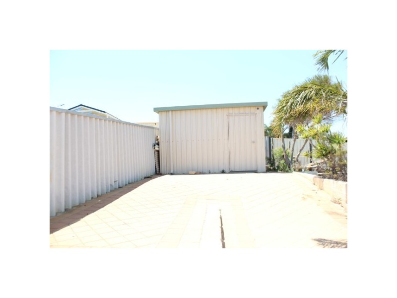 11 Pelican Rise, Wandina WA 6530