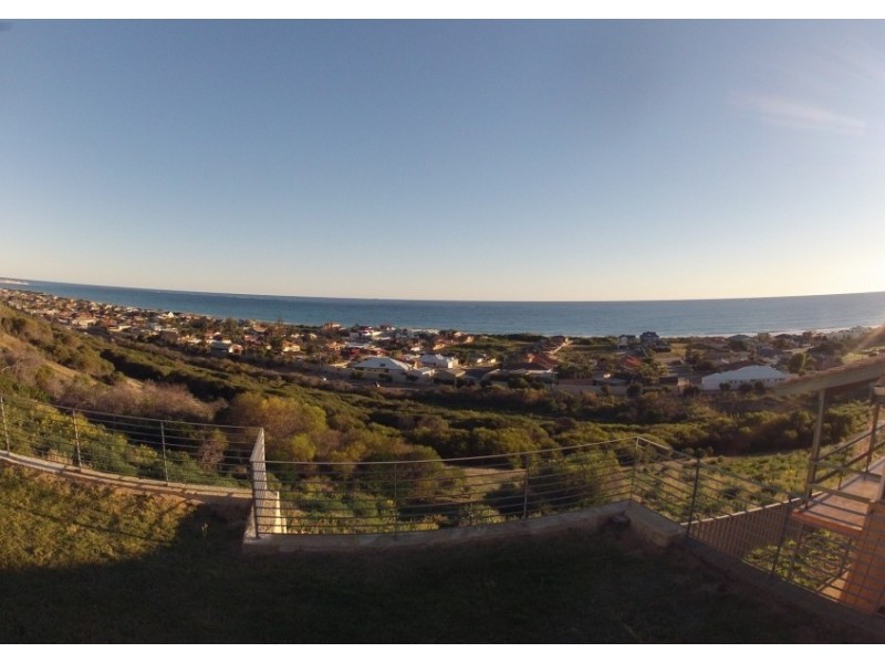 34 Barrett Drive, Wandina WA 6530