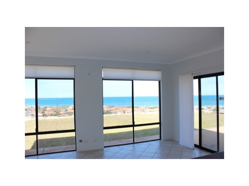 34 Barrett Drive, Wandina WA 6530