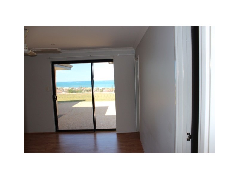 34 Barrett Drive, Wandina WA 6530