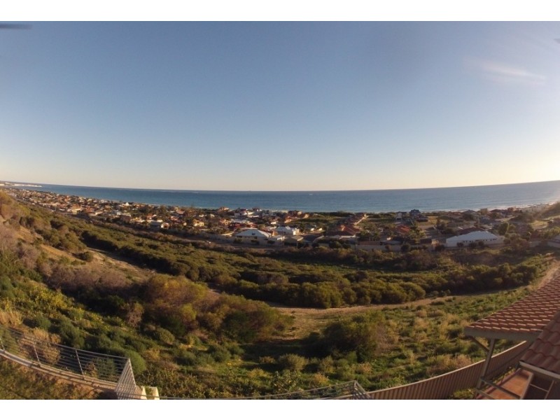 34 Barrett Drive, Wandina WA 6530