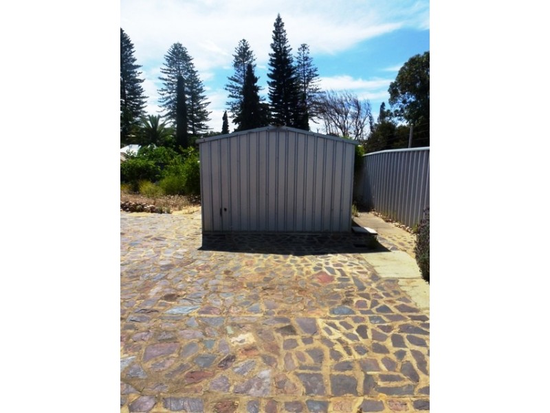 15 Askew Road, Geraldton WA 6530