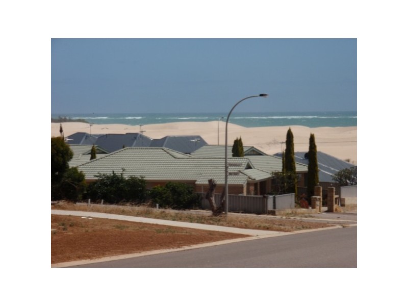 9 McDermott Avenue, Wandina WA 6530