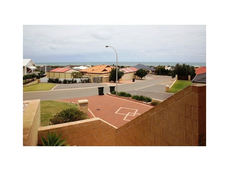 5 Toba Nook, Wandina WA 6530