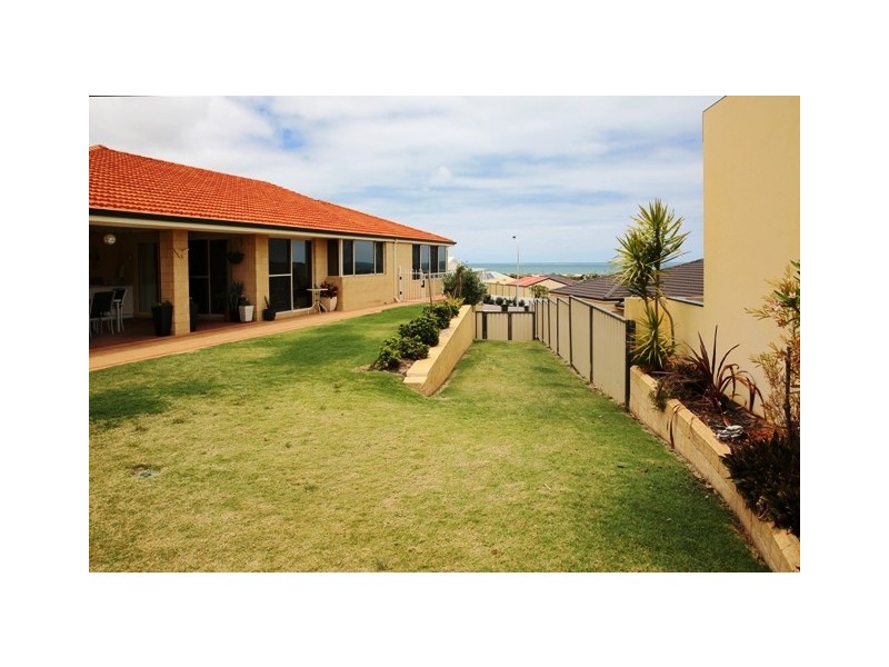 5 Toba Nook, Wandina WA 6530