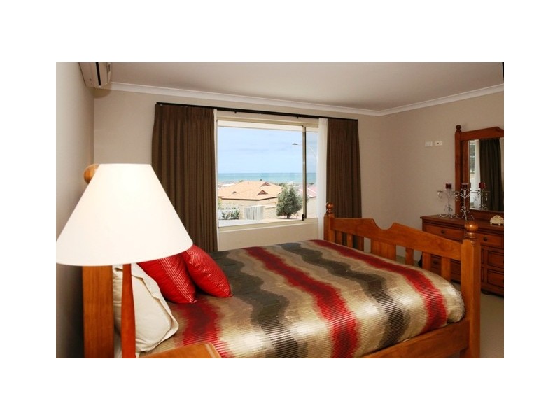 5 Toba Nook, Wandina WA 6530