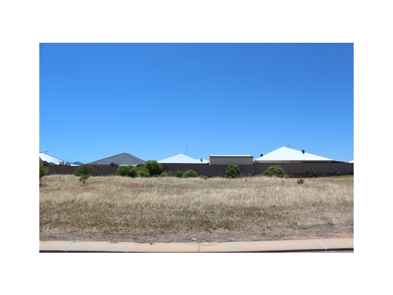 23 Periwinkle Street, Drummond Cove WA 6532