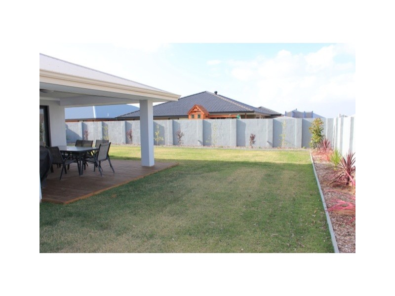 13 Colonen Street, Wandina WA 6530