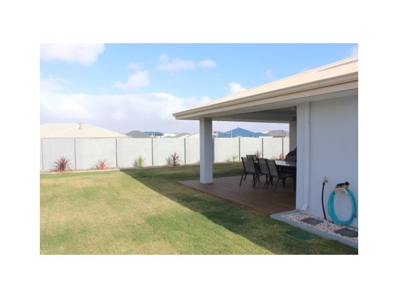 13 Colonen Street, Wandina WA 6530