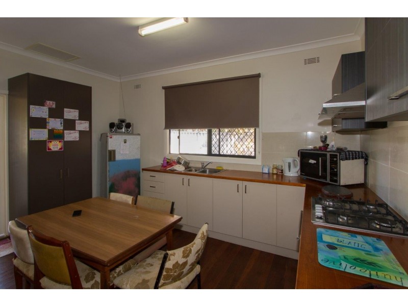 20 Diosma Street, Rangeway WA 6530