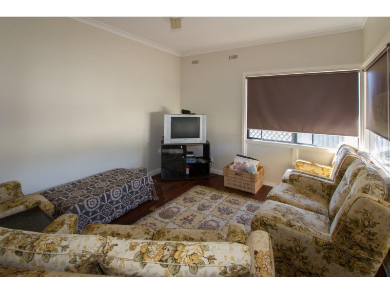 20 Diosma Street, Rangeway WA 6530