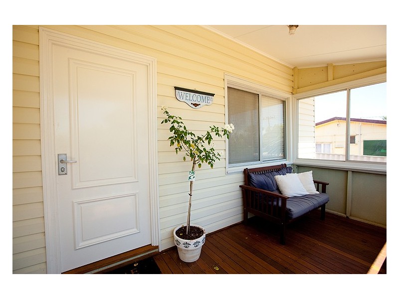 14 Crowther Street, Beachlands WA 6530